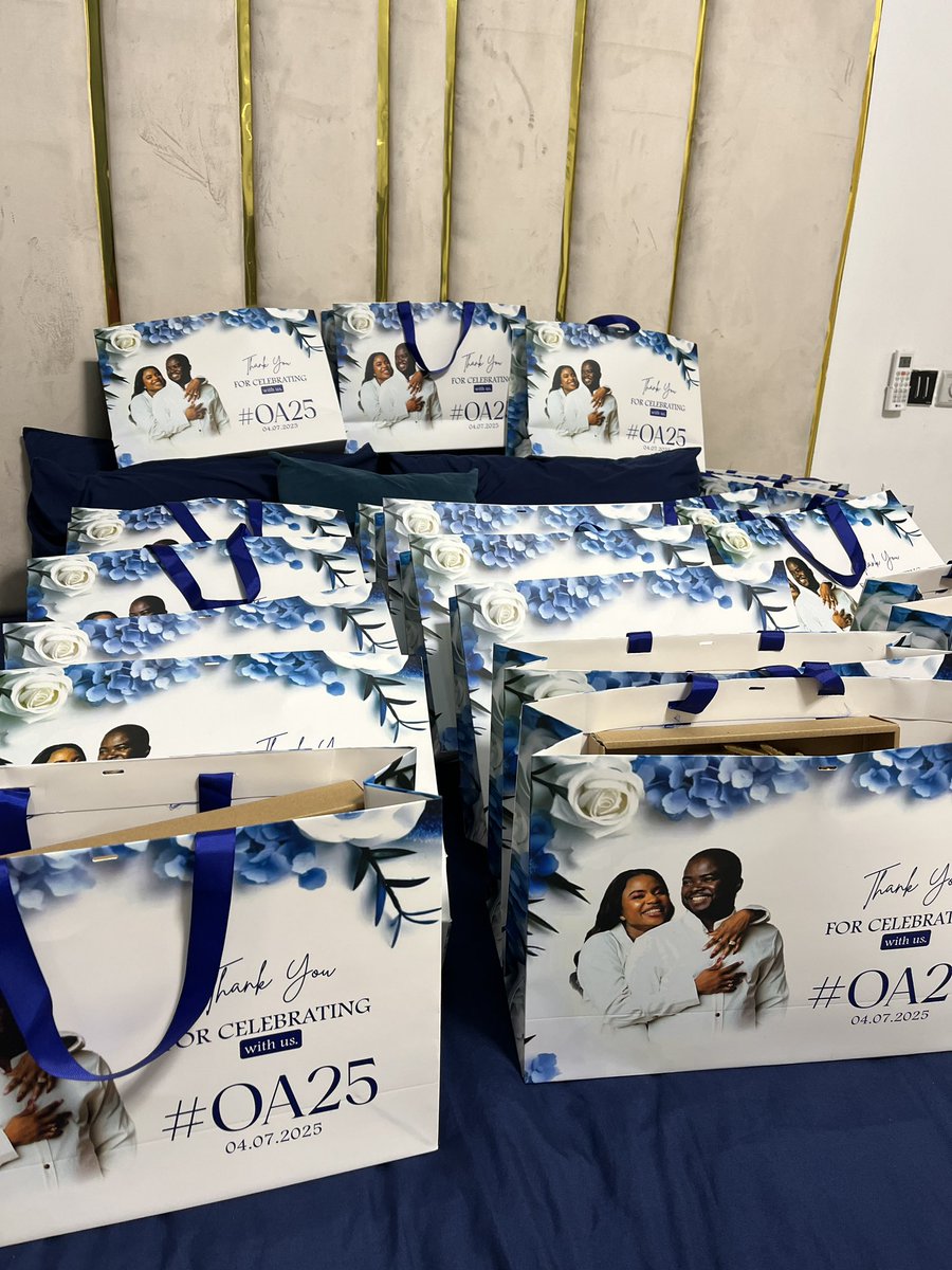 AUNTYMUSE tweet media