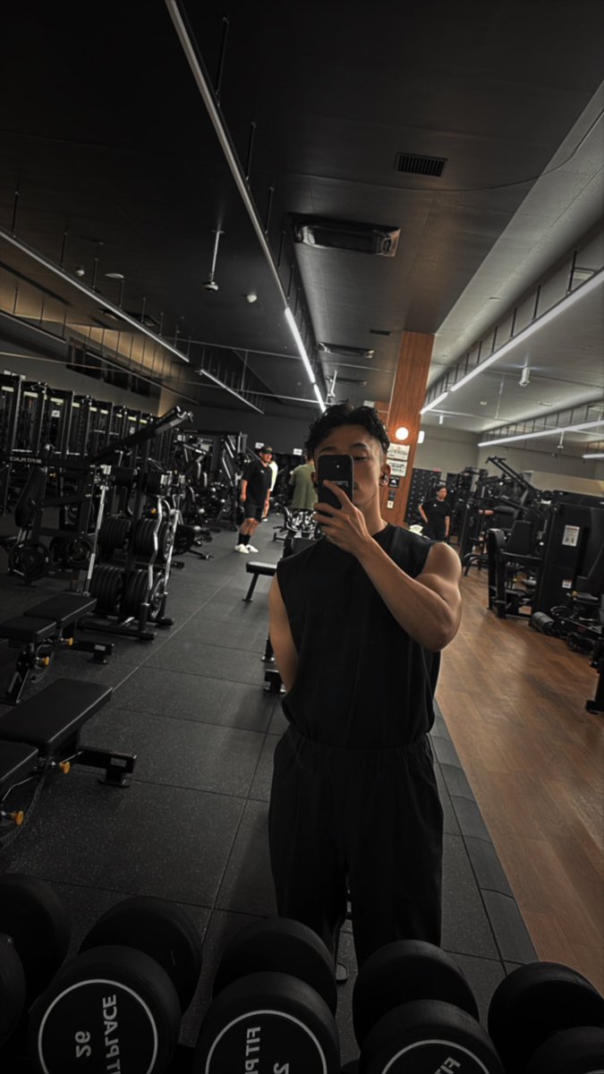 21時までパーソナル
その後は、自分の筋トレ

本日もありがとうございました(^^)