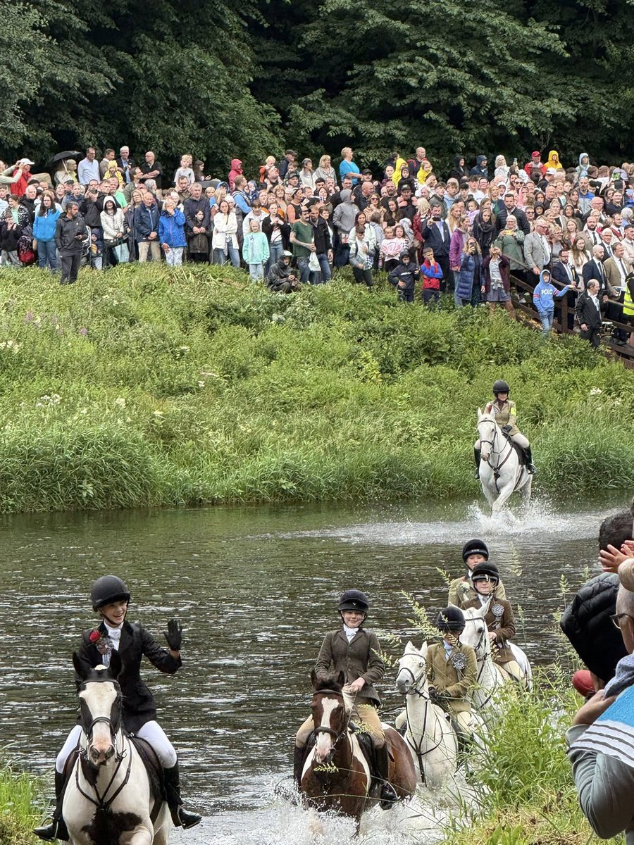 No time for marketing? You're not alone.
I’ve shared 7 quick wins you can do in under 30 minutes—from photo posts to Google updates.
And if you're too busy even for that? I offer flexible marketing support for tourism &amp; community projects.
fionadranemarketing.com/blog/summer-is…