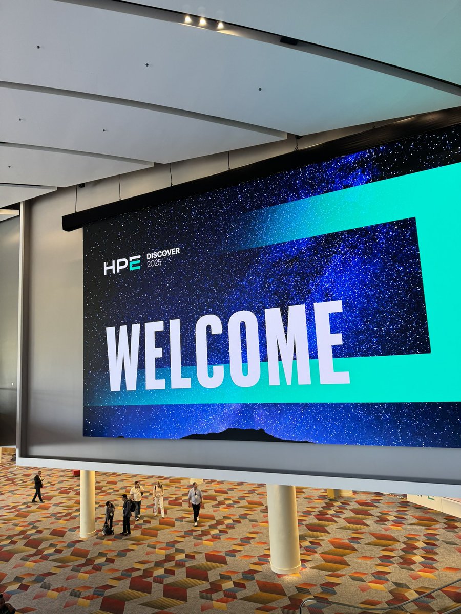altasistemasmex's tweet photo. Vivimos una experiencia increíble en uno de los eventos de tecnología más importantes del año Llevamos a nuestros clientes, compartimos, conectamos y seguimos impulsando la transformación digital juntos 💡
Gracias a @ArubaNetworksMX por hacerlo posible #HPEDiscover #LasVegas2025 https://t.co/ZRChQtA94o