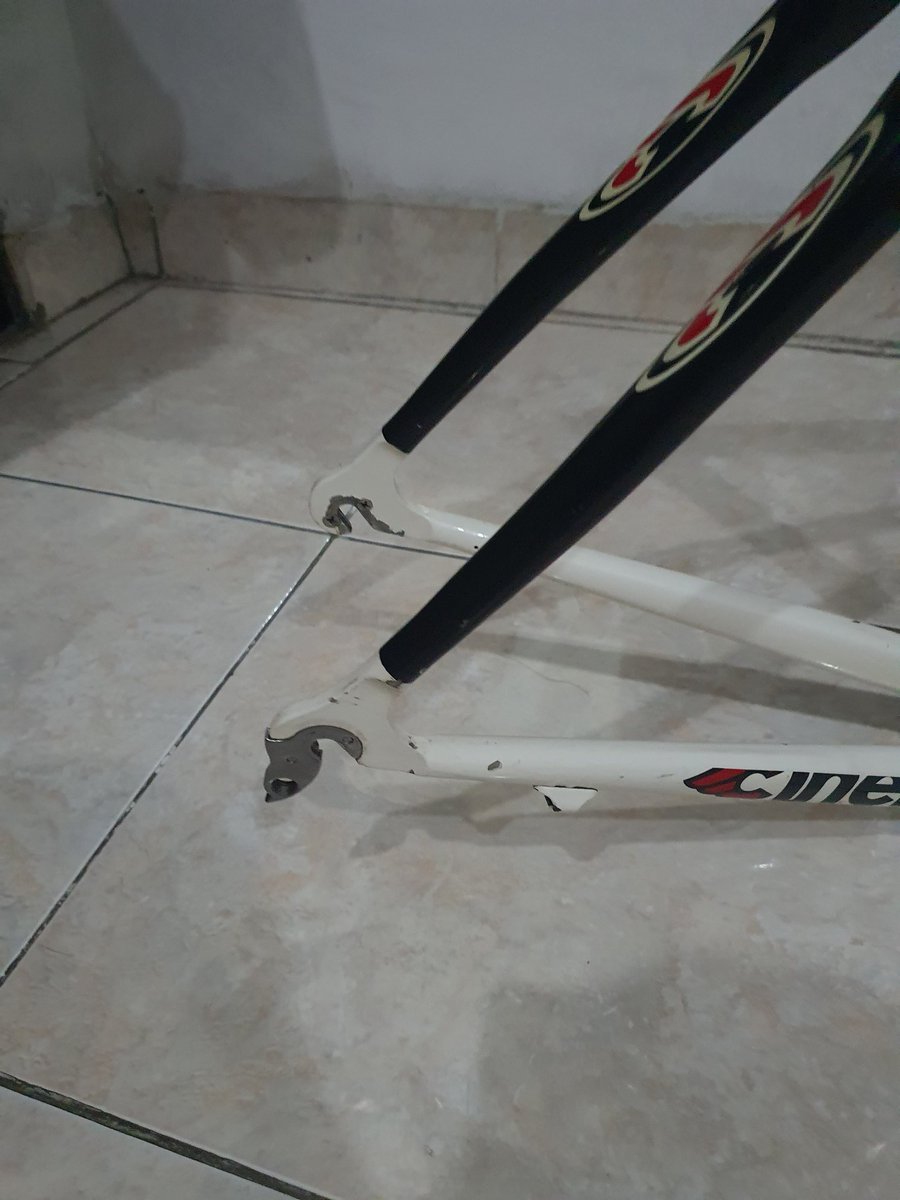 Yusranm23's tweet photo. Wts frameset cinelli experience 2010 size 54, alloy 7000 series fork alucarbon
Incl stem cinelli 100mm 6° , seatclamp campagnolo, headset fsa
Open 6 jutaa nego saja
Ga nego bonus seatpost fsa 31,6 #fnfjb https://t.co/WZhUn0jIoG