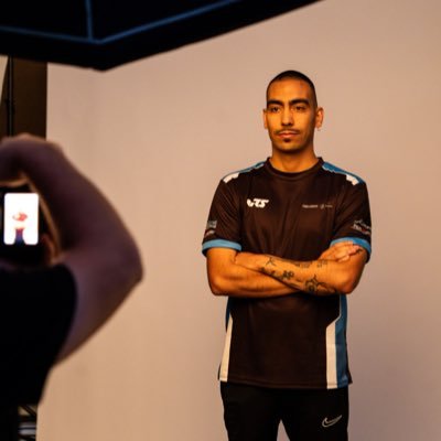 [Rennsport] 8-11 juillet — 500 000 $

<a href="/TeamVitality/">Team Vitality 🐝</a> 🐝 est qualifiée avec Thibault Cabauzon 🇫🇷, Jiri Toman 🇨🇿, Marcell Csincsik 🇭🇺 et Erhan Jajovski 🇲🇰

Yohann Harth 🇫🇷 et Jimmy Antunes 🇨🇭 représenteront Mercedes-AMG Esport Team MSI.