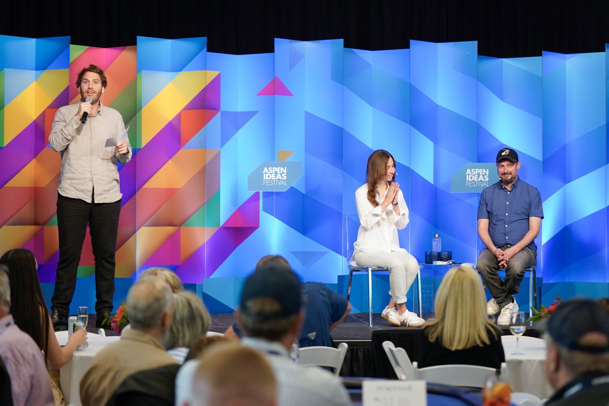 pushkinpods's tweet image. #RiskyBusiness goes LIVE from @aspenideas festival💡 @NateSilver538 and @mkonnikova discuss updates on a scandal at the WSOP, Zohran Mamdani’s recent win in New York City’s Democratic primary, and more! Listen now wherever you get your podcasts ▶️ lnk.to/yFqAcM
📸:…