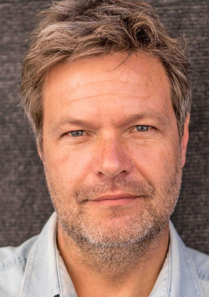 TinasBunte_Welt's tweet image. Sagen wies ist

Er stand für Verantwortung, sie steht für Profite der Gasindustrie.

Energiewende gg Gaslobbyismus eingetauscht.

Miesester u teuerster Deal ever.