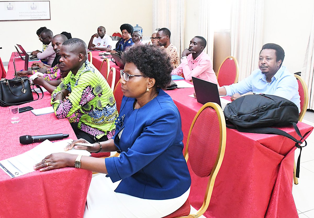 Il a mentionné que le Gouvernement du Burundi doit renforcer le cadre de coordination et de collaboration avec ses partenaires afin d’améliorer le système protection de l’enfant.
