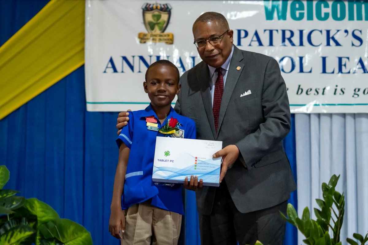 It was my pleasure to celebrate with the graduating class of St. Patrick’s Primary School. I also had the honour of awarding tablets to the Top Male and Female Students, the Most Disciplined Student, and the Most Rounded Student in recognition of their outstanding achievements.
