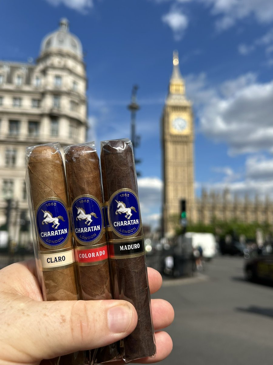 London Cigar Smoker tweet media
