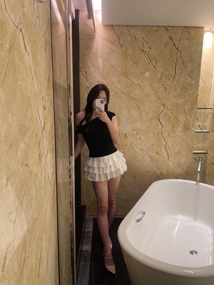 Christina Xu tweet media