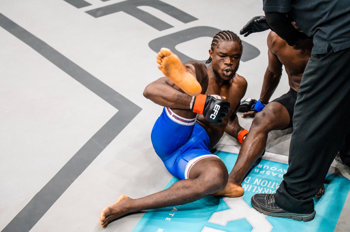A gruesome leg injury to Christian Omonkhobhio ends this one.

An unfortunate ending.

#EFC125