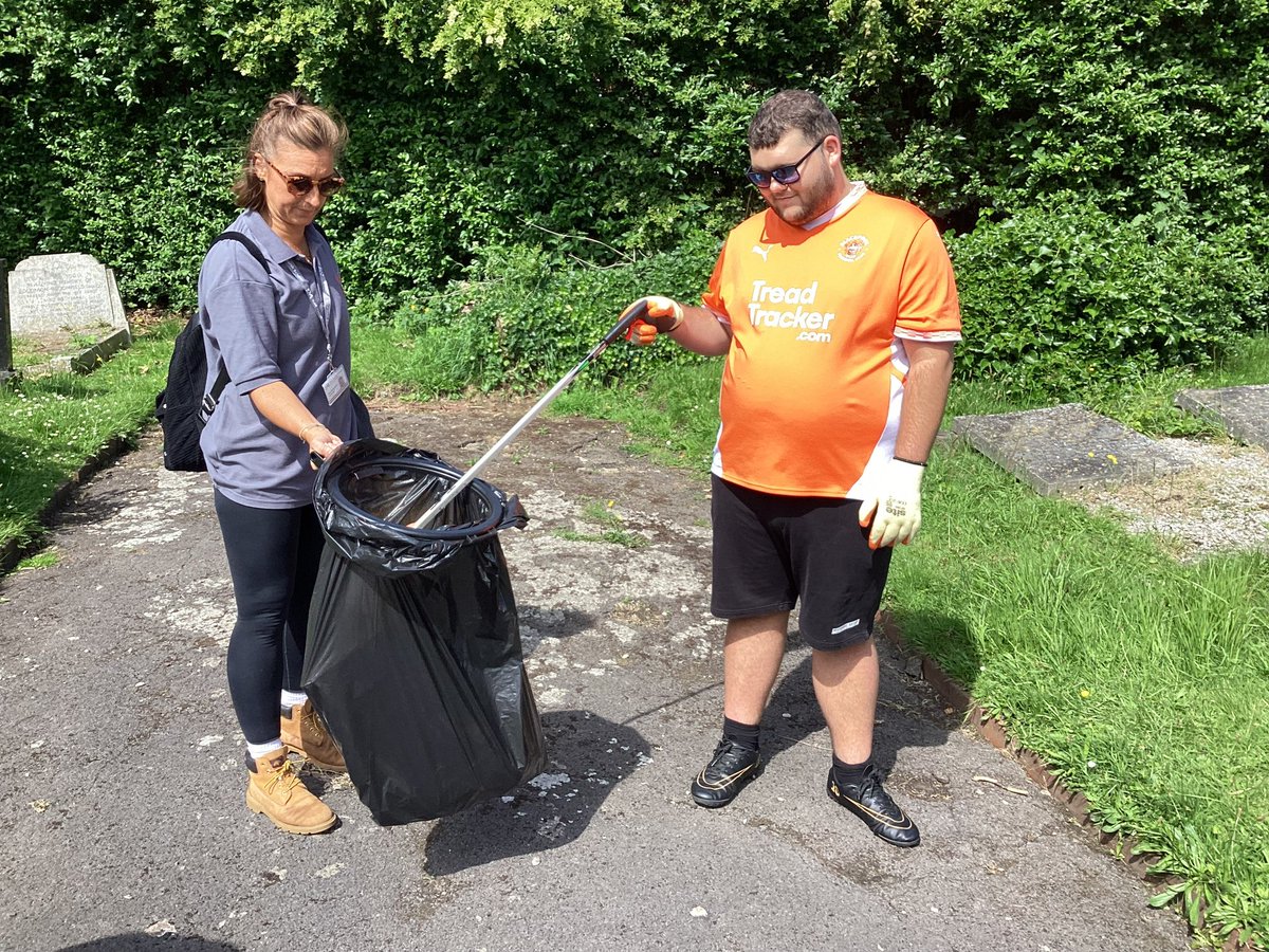 Redmarshschool's tweet photo. A group of our Sixth form students have been taking part in weekly work experience helping Blackpool Centre for independent living. They have worked together to help to maintain the grounds. https://t.co/Gng4g0PAbo