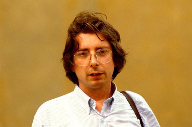 MorosiSilvia's tweet photo. “La causa della pace non è più separabile da quella dell’ecologia, dalla salvaguardia della natura, della giustizia e dalla solidarietà tra i popoli". A 30 anni dalla sua morte, il 3 luglio 1995, risuonano ancora profondamente attuali le parole di #AlexLanger https://t.co/d3SsSlKlqZ