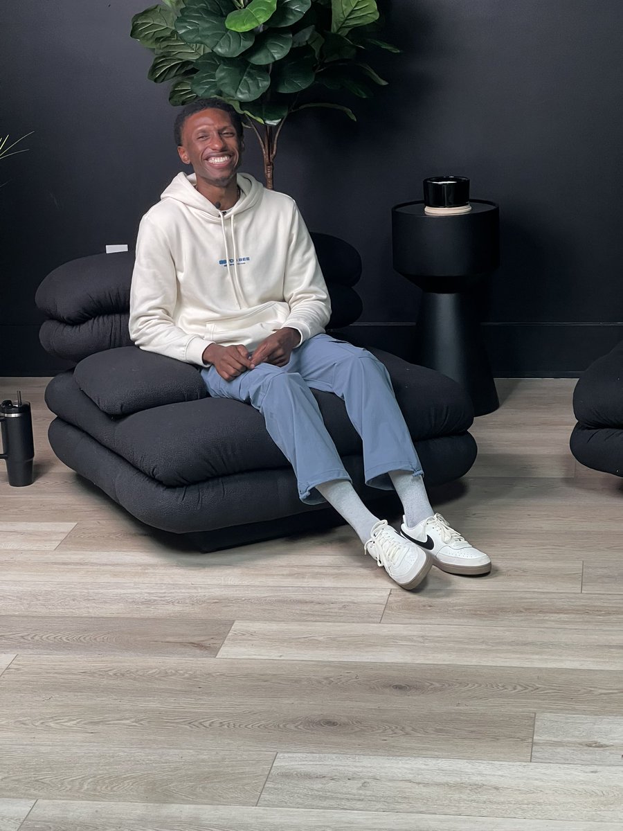 Thank you for having me #BlackchurchTok! Y’all check out my full interview with them here - youtu.be/Y9QXcVX7KSs?si…! We talk about everything from funny church stories to the gospel music I grew up listening to! And I got to sing a little piece of my new single, SMILE, as well😎!