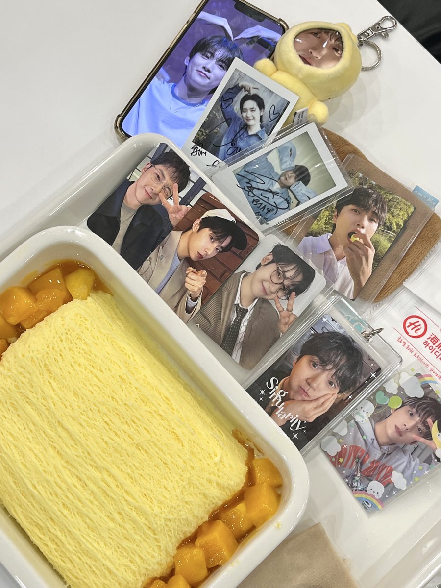 thisisfor0's tweet photo. 오랜만에 가족모임 ♡ 
소녀들과 함께여서 너무 너무 즐거웠어요 // 
담엔 완전체로 봐 ⁎⁍̴̛ᴗ⁍̴̛⁎ https://t.co/o4eg4NSdeU
