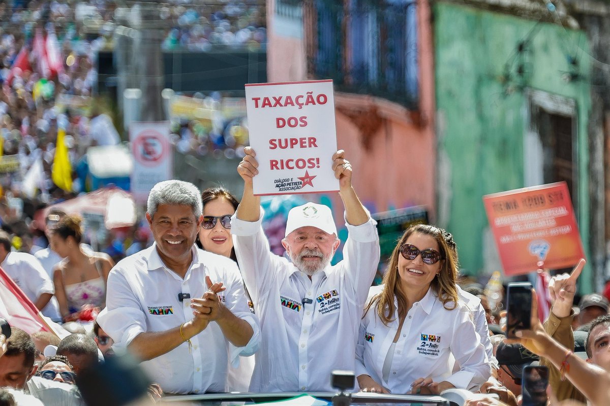 Taxar bilionários, em apenas 2%, renderia R$ 1,3 trilhão por ano p/ o mundo, segundo estudo do G20. No Brasil, 50 pessoas estariam dentro desse critério. Lula quer com que 25 milhões de pessoas paguem nada ou paguem menos de imposto de renda. Nossa luta é por justiça tributária!