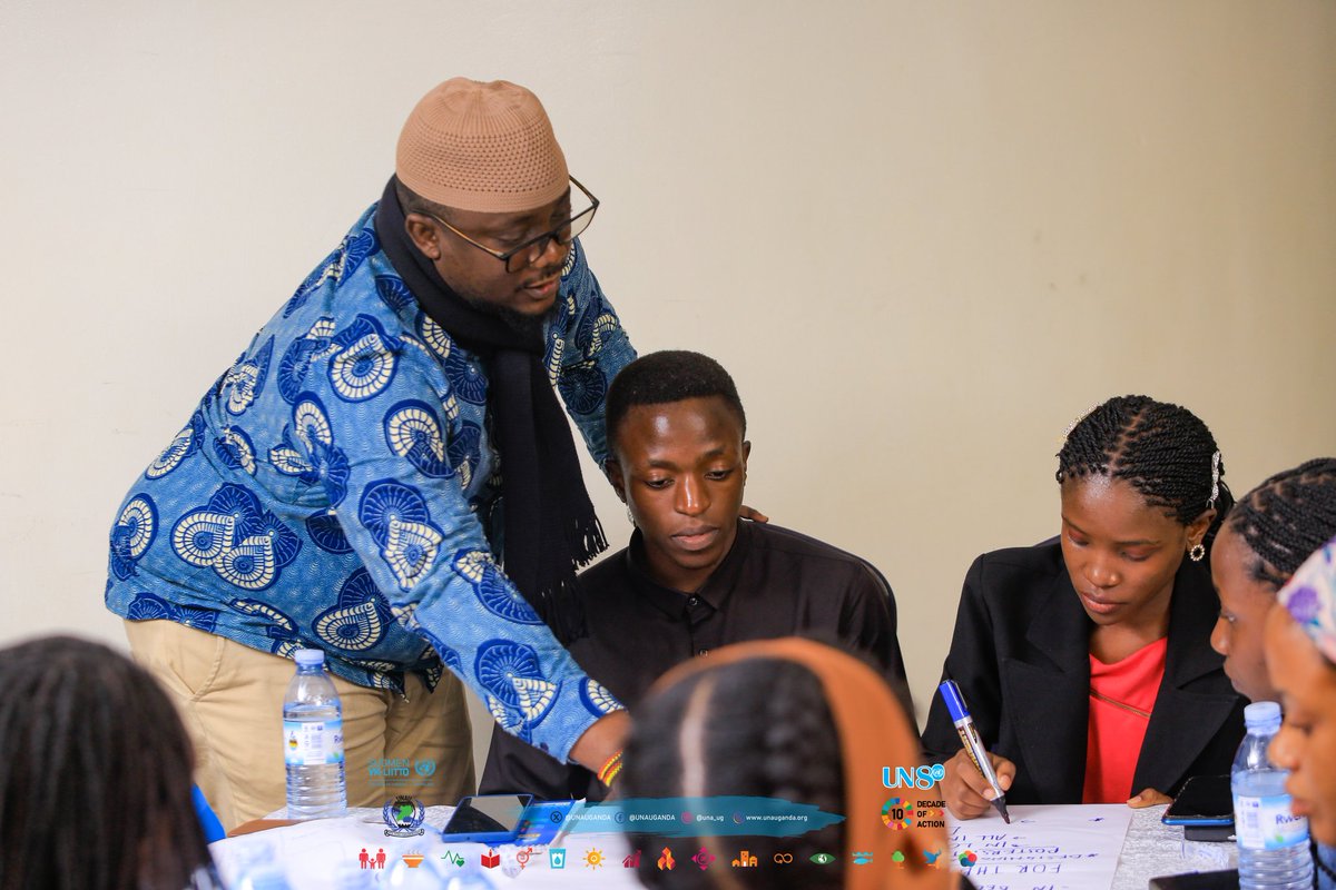 Lynder🇺🇬 (@lynderlinda) on Twitter photo What better way to end June and start off July. Discussing #SDG3 and its interconnectedness to #HumanRights.
Such a rare mix but very important and relevant as we approach 2030.
Young people need to appreciate this connection
<a href="/jennikauppila/">Jenni Kauppila</a> <a href="/UNAFinland/">Suomen YK-liitto</a> <a href="/UNAUGANDA/">UNA UGANDA</a> <a href="/BagumaRT/">Baguma T. Richard</a> What better way to end June and start off July. Discussing #SDG3 and its interconnectedness to #HumanRights.
Such a rare mix but very important and relevant as we approach 2030.
Young people need to appreciate this connection
<a href="/jennikauppila/">Jenni Kauppila</a> <a href="/UNAFinland/">Suomen YK-liitto</a> <a href="/UNAUGANDA/">UNA UGANDA</a> <a href="/BagumaRT/">Baguma T. Richard</a>