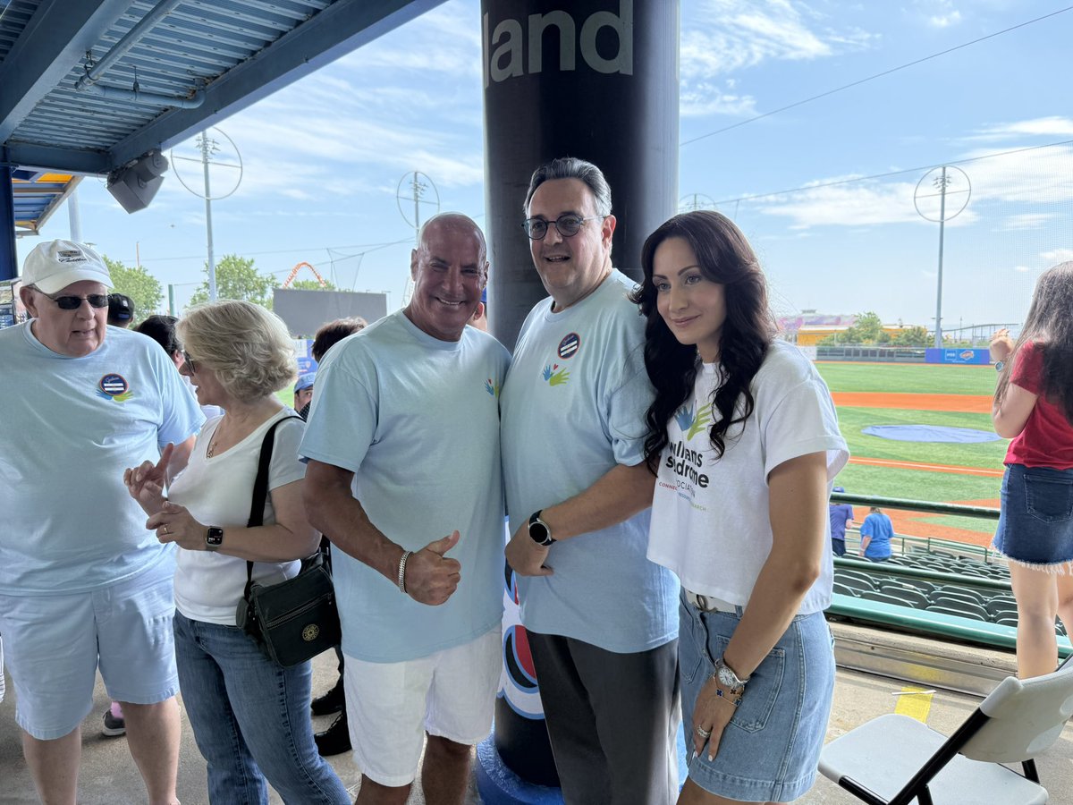 SamForNYC's tweet image. Earlier this week, at a Brooklyn Cyclones game in Coney Island, I was honored to receive the Love, Juliette Award alongside my colleague Assemblywoman Jaime Williams from the incredible folks at the Anthony G. Filippazzo Fund for the Williams Syndrome Association. Thank you for…