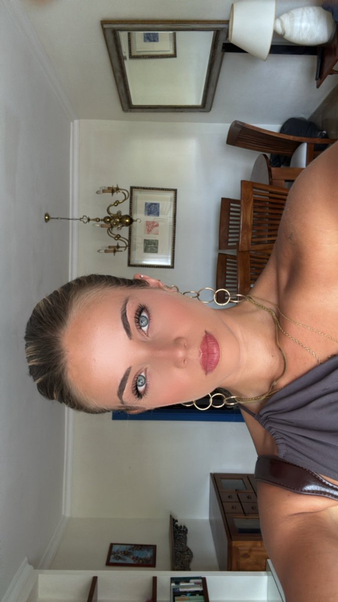 Carla🦋 tweet media