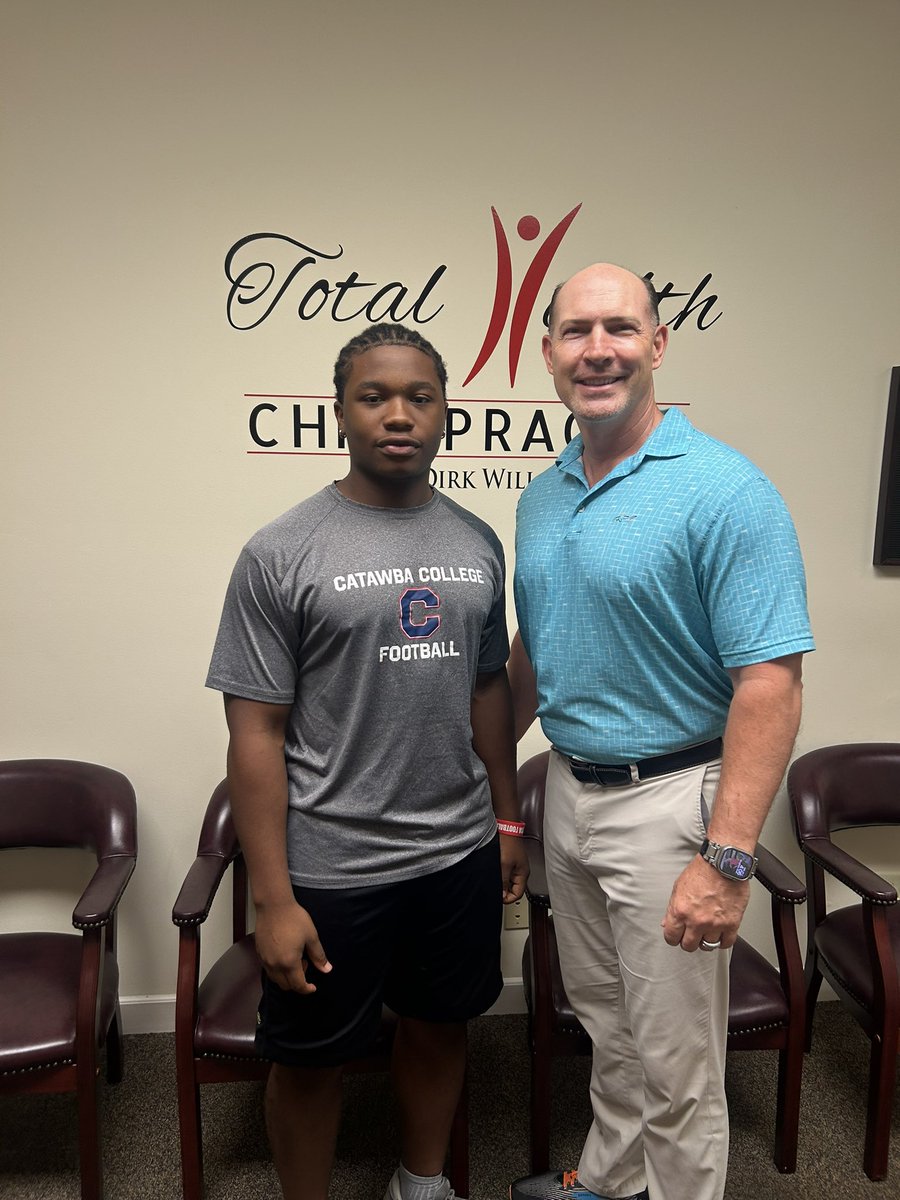 LewisGre3n's tweet image. Recovery = Performance.
Athletes in Winston-Salem—if you’re looking for that edge, get with Total Health Chiropractic.
Dr. Willard is the truth. 🔥
He’s helped me recover faster, stay healthy, and elevate my game.
📞 336-705-5537
Be elite. Stay elite. 💪🏾
@BuckGre3n