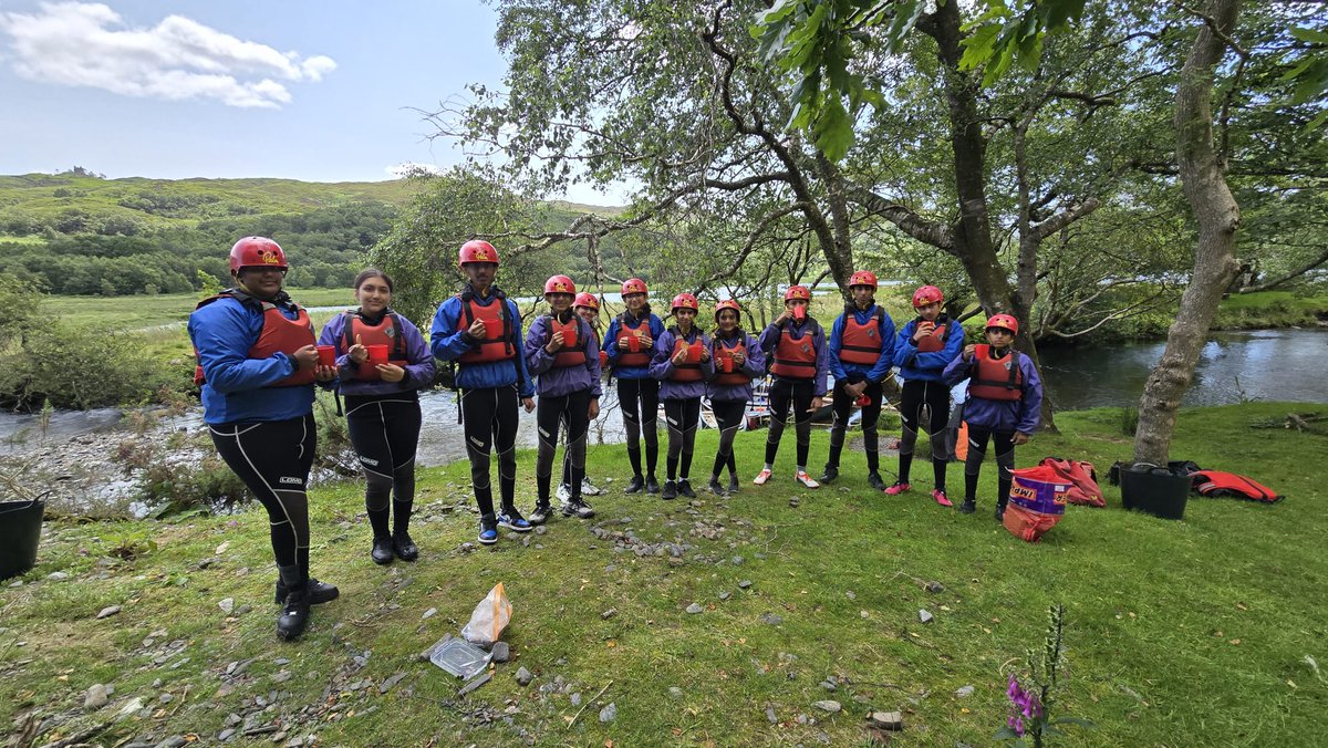 Day 4 Y9 #PlasGwynant Hot chocolate break