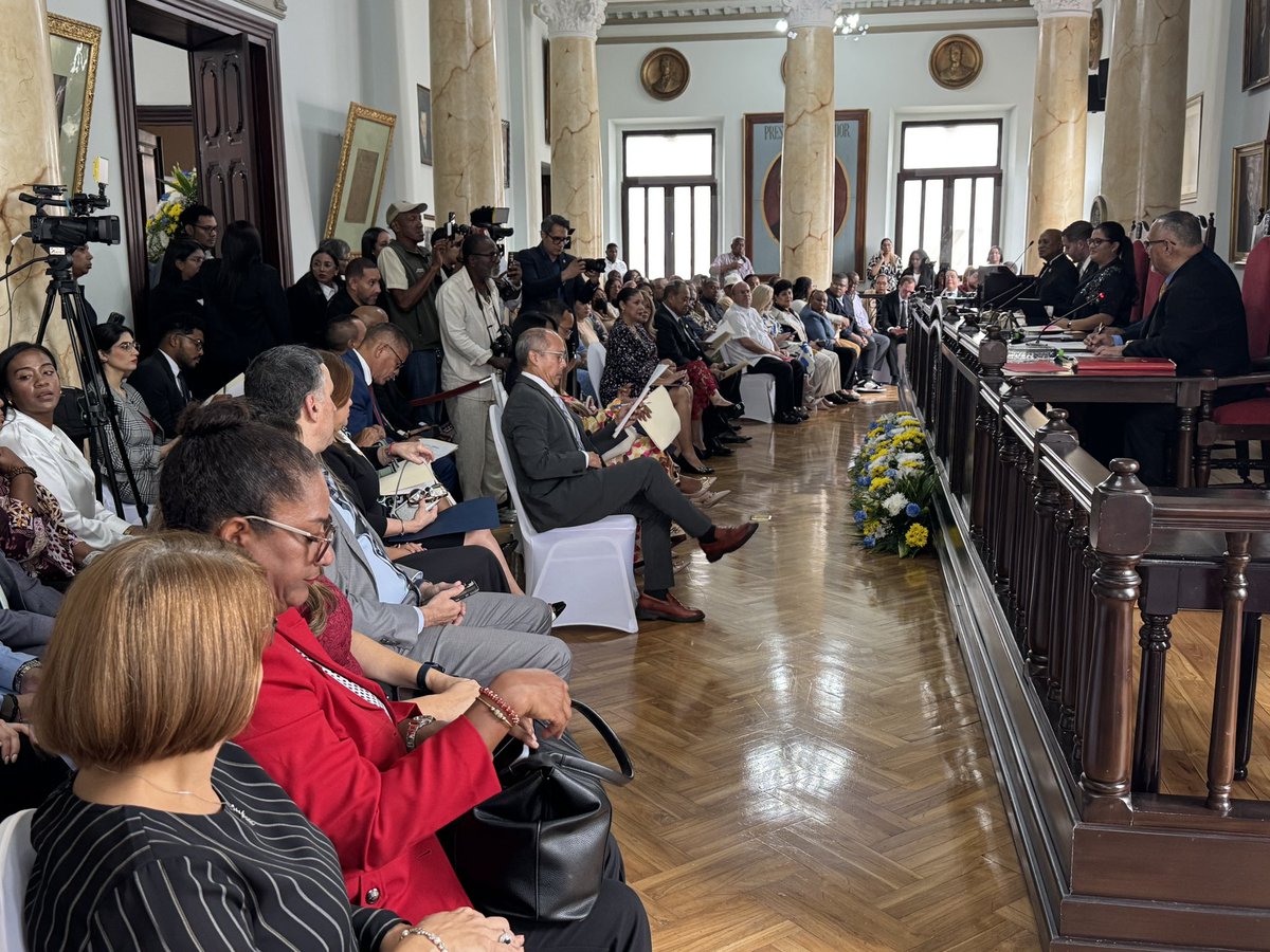 #EnDirecto Sesión ordinaria número 27 del año 2025

youtube.com/live/whn19q4mw… vía <a href="/YouTube/">YouTube</a>