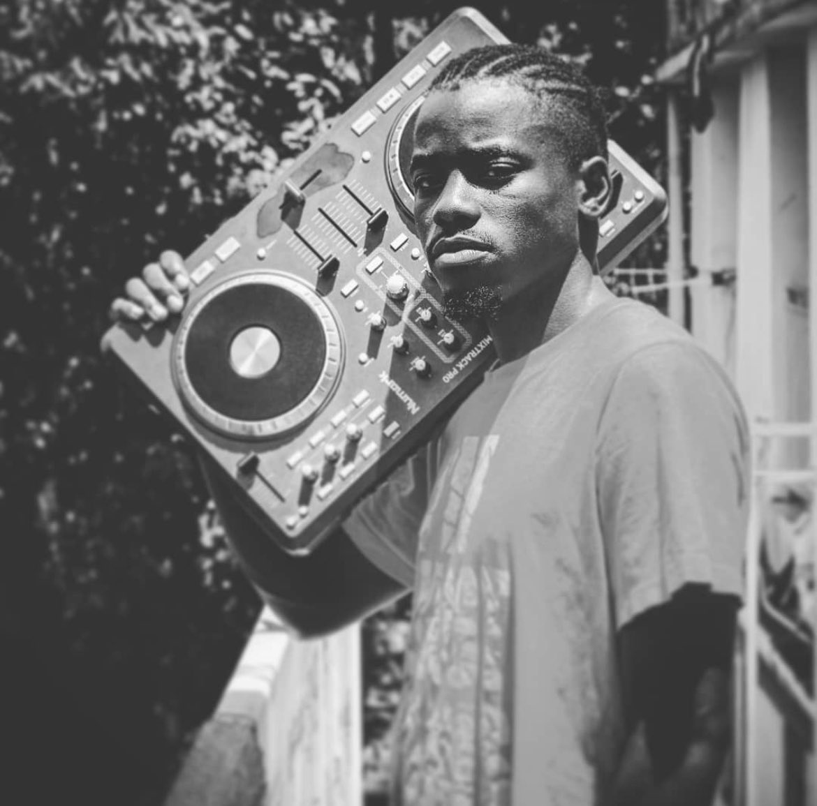 Eyo Mackus (@eyomackus) on Twitter photo Throwing it back to 2016 when <a href="/DjAludah/">Sir. Aludah 👑</a> asked my best friend Peter if I could use decks just like that, we bought this controller. I taught myself how to use it from scratch. Just to be ready for whatever opportunity #EyoMackus Throwing it back to 2016 when <a href="/DjAludah/">Sir. Aludah 👑</a> asked my best friend Peter if I could use decks just like that, we bought this controller. I taught myself how to use it from scratch. Just to be ready for whatever opportunity #EyoMackus