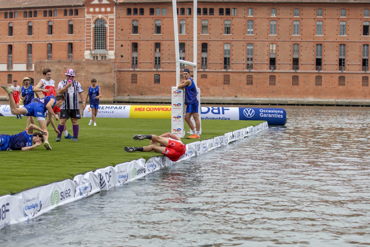 Le Tournoi Étudiant bat son plein 🔥

Des plongeons spectaculaires, des touchés un peu rudes, des étudiants qui se donnent à fond pour mettre le nom de leur école sur le toit du monde 🌍 

C’est jusqu’à ce soir, et ensuite on enchaîne sur le DJ Set 🤩
