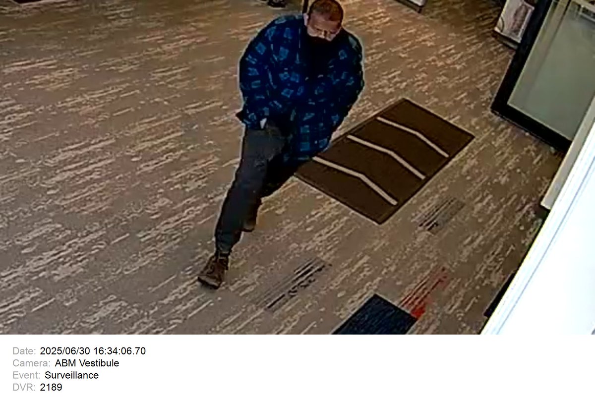 Police investigate robbery

Police are investigating a robbery that occurred in Halifax earlier this week.

On June 30 at approximately  p.m., officers responded to a report of a robbery at the Bank of Montreal, located at 6980 Mumford Road in Halifax.

A man entered the bank,
