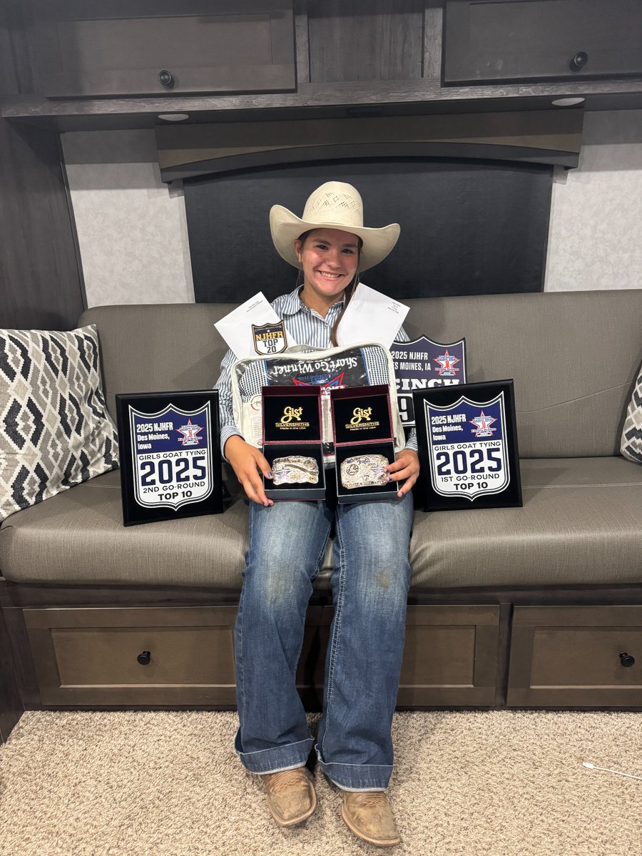 lyoncsd's tweet image. Megan Allison, an incoming Yerington High School freshman, is a two-time Nevada state goat tying champion — and recently earned 3rd place in the world at nationals!
📖 Read her story here: secure.smore.com/n/m8spg or click the link in our bio.
#LyonCSD  #Smalltownsbighearts