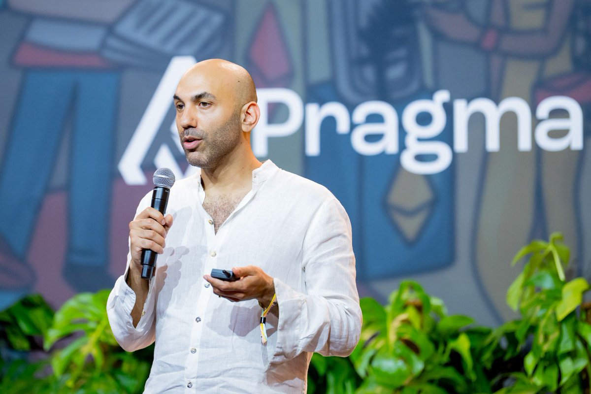 Most Ethereum apps are financial but 96% of mobile time is actually spent on non-financial apps.

<a href="/yanivgraph/">Yaniv Tal</a> founder of <a href="/geobrowser/">Geo</a> introduced Hypergraph, a new data layer for building collaborative apps that go beyond DeFi. Plus, every update becomes part of a shared,