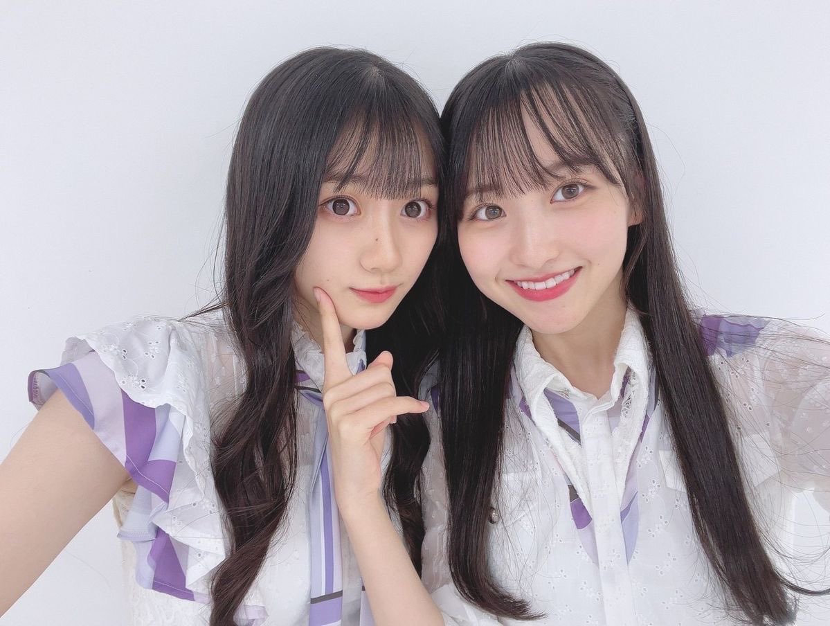 tere_saku_'s tweet photo. さくみく、この感じで可愛いだけじゃないの本当に痺れる。2人ともこんなに甘いビジュアルなのに内に熱いものを持っているし、実は意外と戦略的だし、いつだって本気だし努力家だし、同じ方向を見てる https://t.co/VOXYOX10Fe
