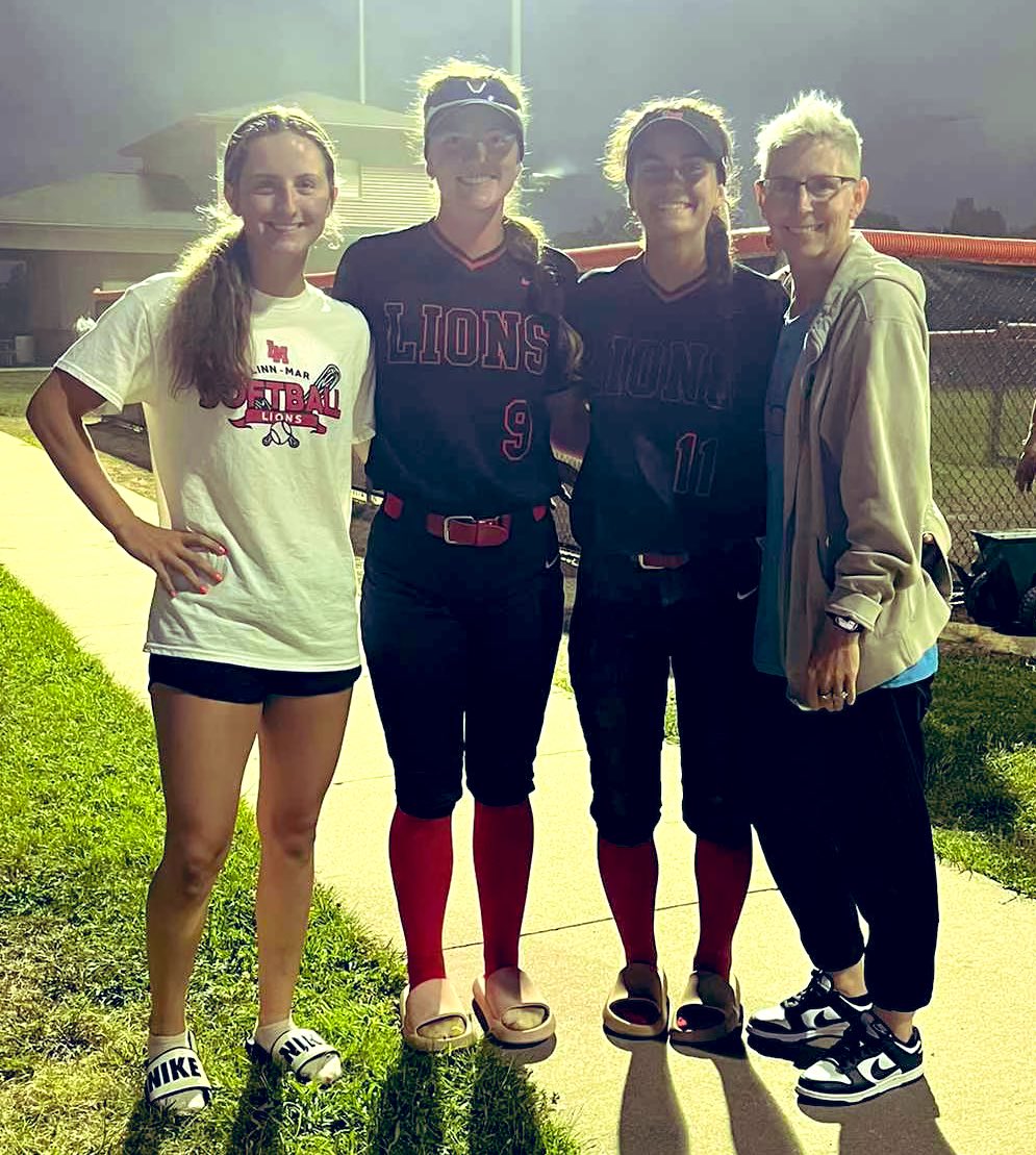 Nebraska Gold 319 Berning (@negold319) on Twitter photo Teammates for life!!! Awesome to see these girls out with their softball families!!! <a href="/emma_barnes__/">Emma Barnes</a> <a href="/emilykoranda07/">Emily Koranda 2025</a> <a href="/PiperJoJohnson/">Piper Johnson 2026 - SS-RHP -UTL</a> #GoldDNA Teammates for life!!! Awesome to see these girls out with their softball families!!! <a href="/emma_barnes__/">Emma Barnes</a> <a href="/emilykoranda07/">Emily Koranda 2025</a> <a href="/PiperJoJohnson/">Piper Johnson 2026 - SS-RHP -UTL</a> #GoldDNA