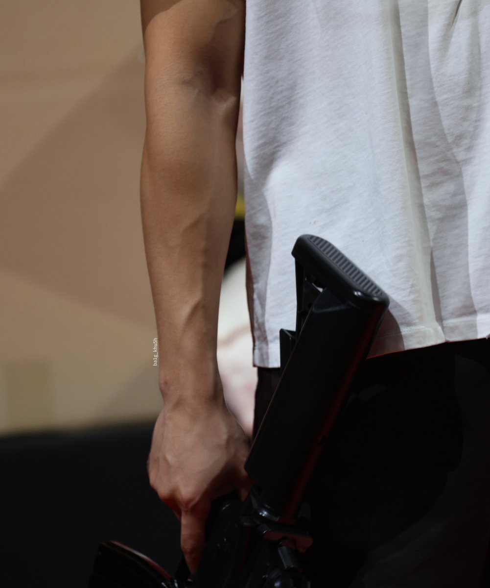 250703 Makestar 
i love his hands 🫠 #CHOISAN #산