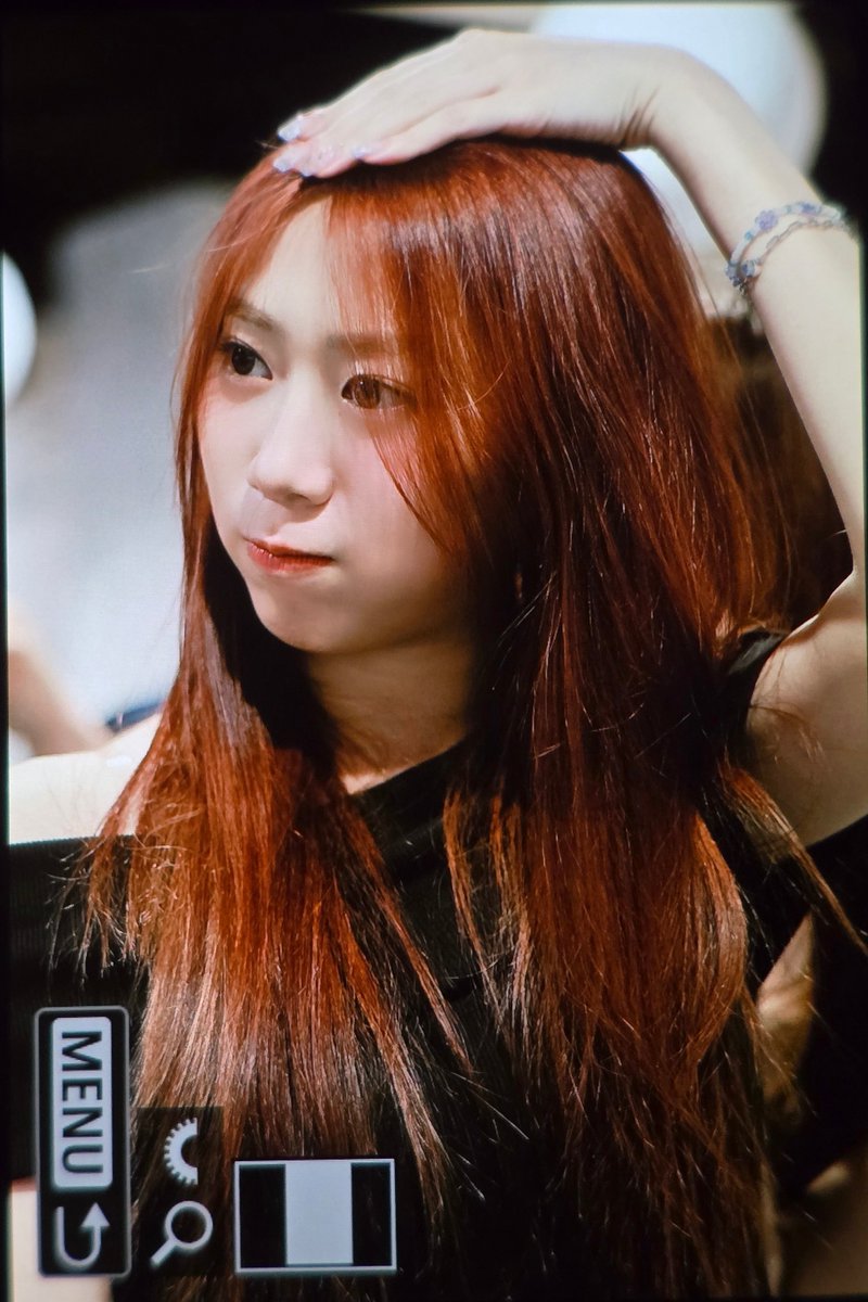 myBlueAria's tweet photo. 250702 RIRIDAY PRE

우리 또 만났다💙

#아일리원 #ILY1 #アイリーワン 
#엘바 #ELVA #エルバ https://t.co/YsEEu6VjQp