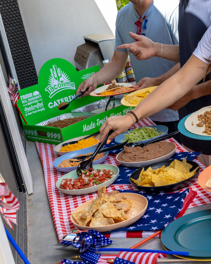 Cater with TacoTime and enjoy the perfect table spread for the summer holidays! 🌵🎆