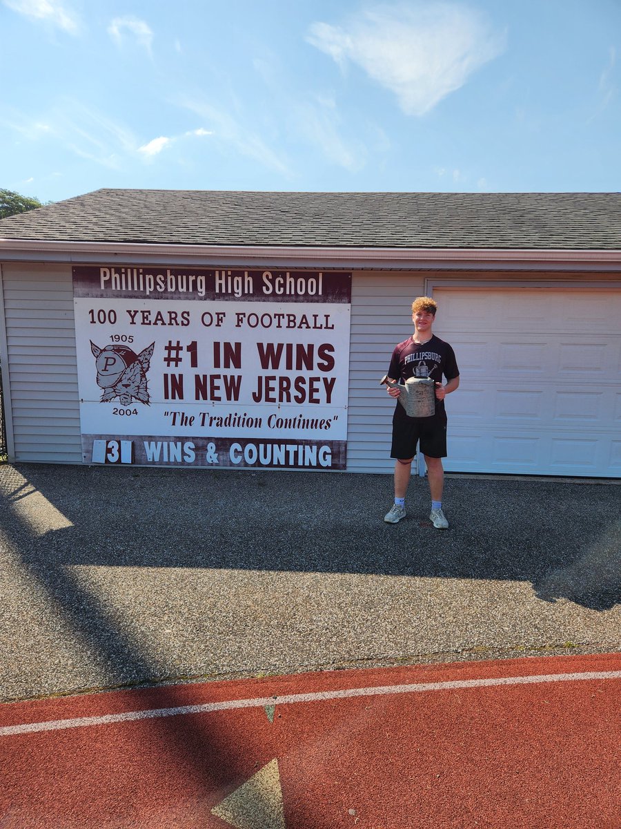 PhillipsburgFootball (@linersfootball) on Twitter photo Zach Pherson is our first summer Watering Can award winner. The award exemplifies hard work, dependability, attitude, and effort for our offseason strength and conditioning program. Great work Zach! <a href="/MerrickCraig/">Craig Merrick</a> #DIG Zach Pherson is our first summer Watering Can award winner. The award exemplifies hard work, dependability, attitude, and effort for our offseason strength and conditioning program. Great work Zach! <a href="/MerrickCraig/">Craig Merrick</a> #DIG