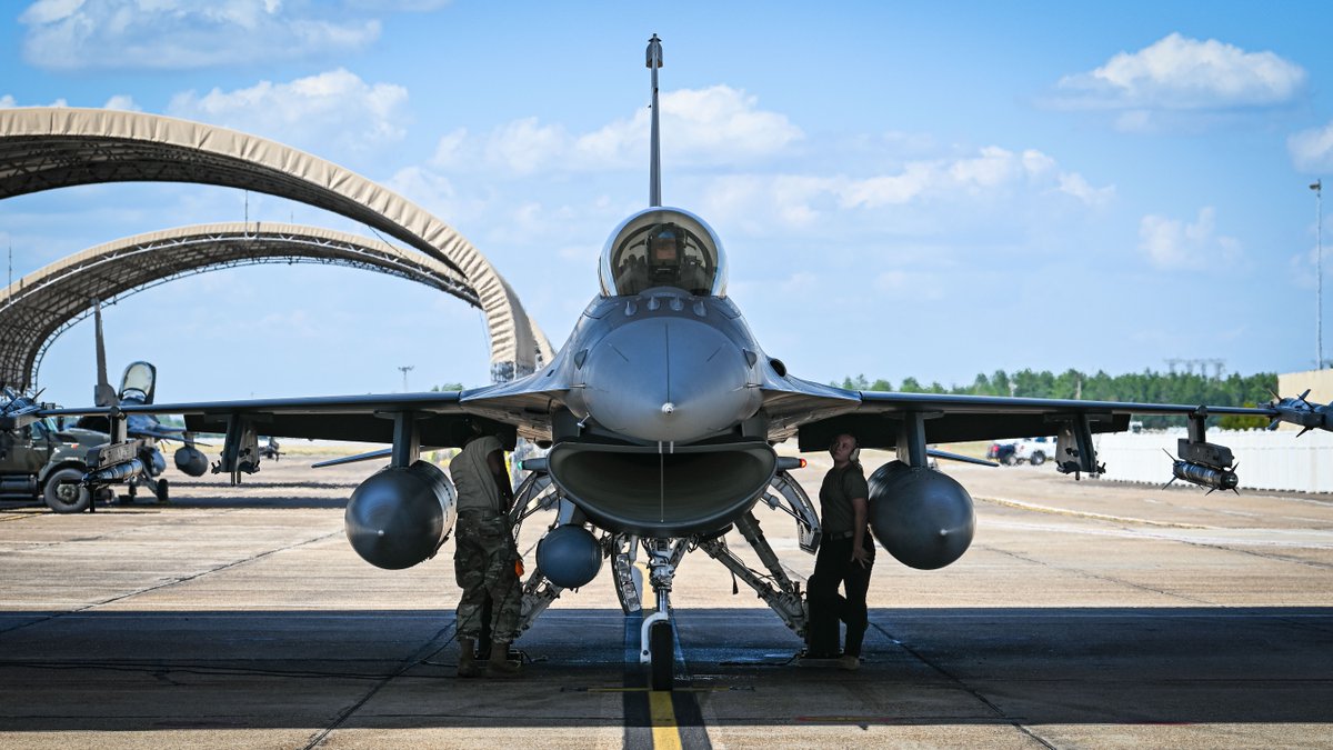 northropgrumman's tweet image. ✅ Operational Assessment
✅ Multiple large joint force exercises
✅ Proven to defeat advanced RF threats
American-made innovation ready to protect the world’s F-16 aircraft. This is IVEWS, #modernized electronic warfare for the Viper.