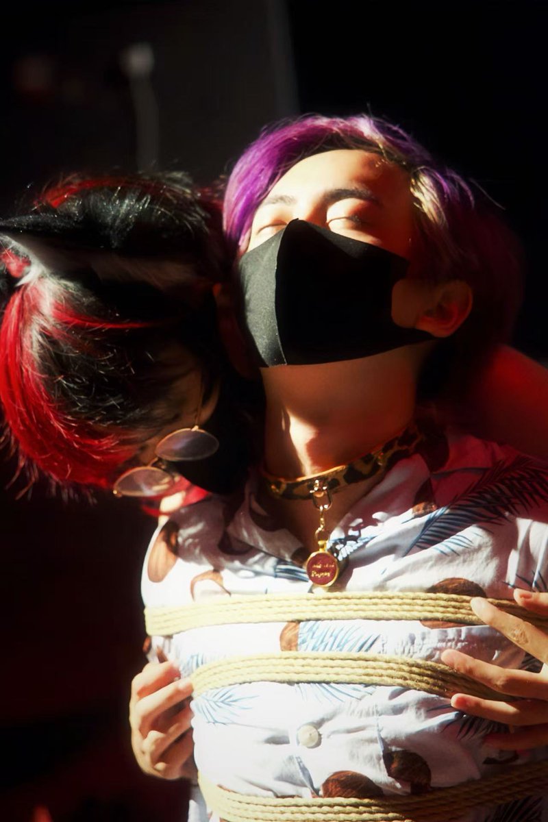 逐寸遍布，徐徐完满，渐近餍足。
🪢： <a href="/6KyK_san/">Sei🪢六凯卡</a>
👤： <a href="/JamesPangartica/">James Pangartica</a>
🏠： <a href="/miluuujiang/">迷鹿俱樂部（UU醬）</a>
📷： <a href="/Yume0dw/">云翎_Franklin</a>