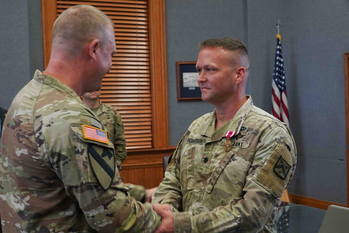 usacac's tweet image. Lt. Col. William Richardson, Combined Arms Center (CAC) military equal opportunity program manager, was awarded The Meritorious Service Medal during his retirement award ceremony July 3, 2025. Lt. Col. Richardson leaves behind a legacy of positivity and selfless service.