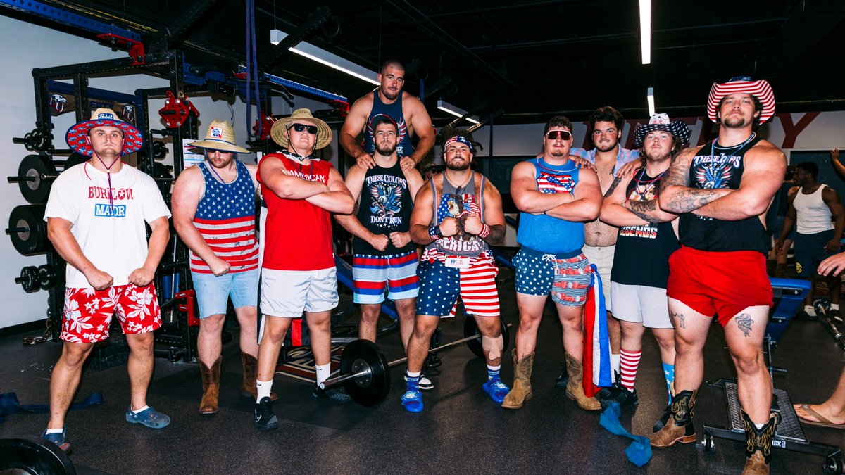 LibertyFootball's tweet photo. Fourth of July Eve Flex. https://t.co/3mc0TOGSNT