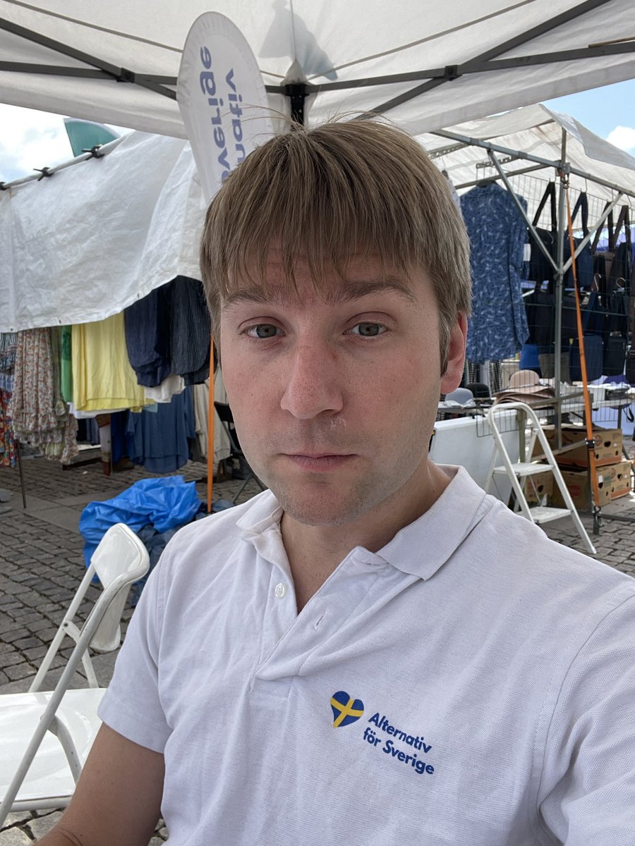 AfSKungsbacka's tweet image. 👑 Ännu en härlig dag på Kungsbacka marknad avklarad! Vi ses igen på nästa marknadsdag den 7 augusti! #AFS2024 #tatillbakakyrkan