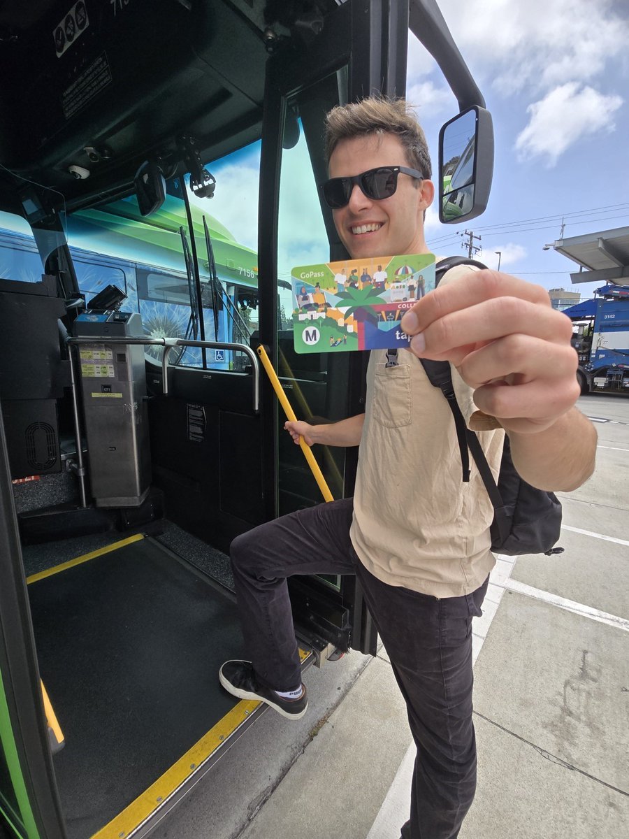 CulverCityBus's tweet image. Hey, College Students! 🎒
Your 24-25 GoPass is not just for the school year… it is sticking with you all the way through September 30, 2025!
More adventures, more hangouts, more late-night snack runs — all without spending extra cash!
GoPass Program: culvercitybus.com/.../GoPass-Pro…...