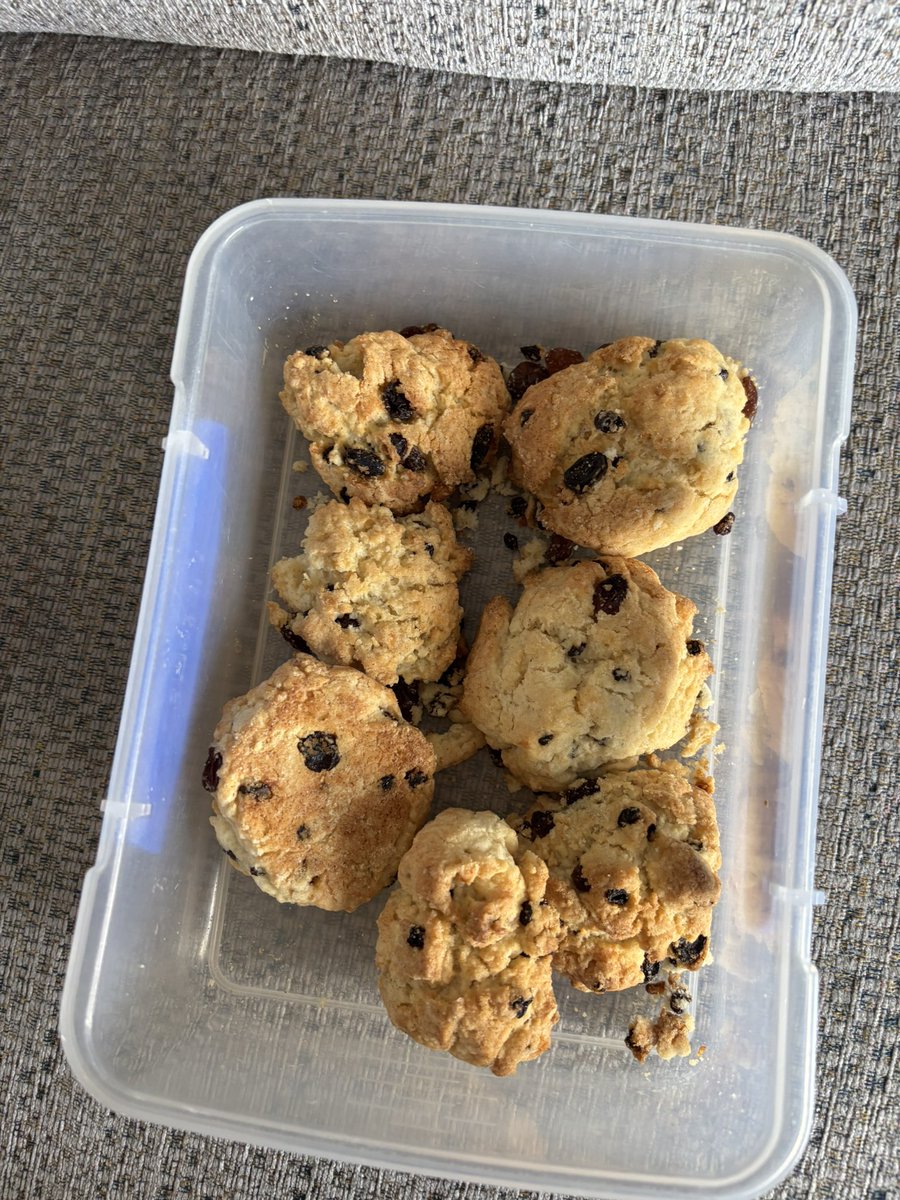 LouGurney's tweet photo. Got to say I am really impressed with Niall’s food tech today, absolutely amazing @dt_tase1 @TrinityAcadStE #timefortea #perfectlybaked https://t.co/h9gT9ccK5k