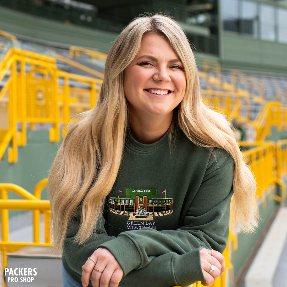 packersproshop's tweet image. Sunshine, smiles, and a SUMMER SALE! Save 25% off: bit.ly/4lGoZG2