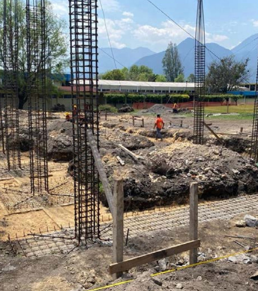 sietediasn's tweet photo. 🔍 @ASF_Mexico: el IEEV pagó más de 43 M pesos por obras escolares incompletas o mal hechas en Veracruz.

Aulas sin terminar, contratos vencidos y cero resultados.

¿Quién rinde cuentas?
▶️ https://t.co/jwoCtY0m8T

#Educación #Veracruz #ASF #Infraestructura https://t.co/L0INxyCxCo