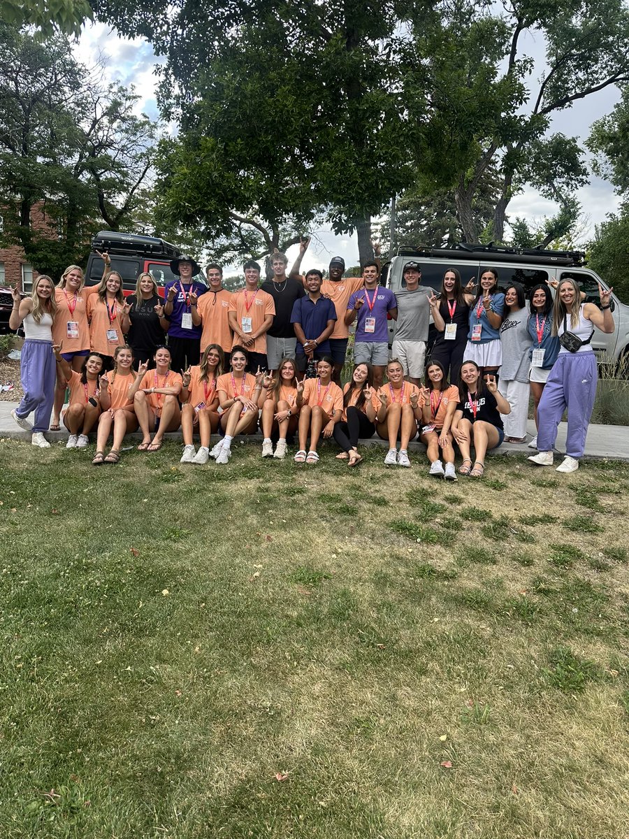 GCU_WVolleyball's tweet image. Some familiar faces at FCA camp this week! #LopesUp