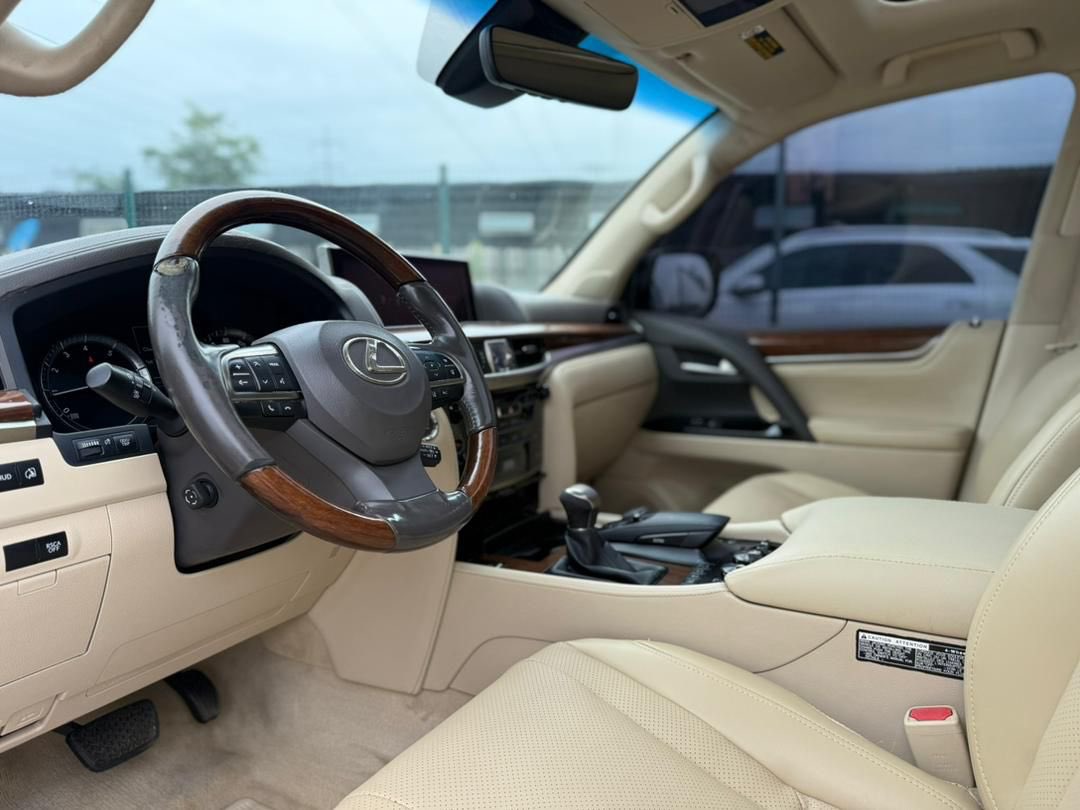 LightblissAutos's tweet photo. Neatly used: 2016 Lexus LX570
Full option 
Price: 79,000,000 https://t.co/w6lsEKLgo8