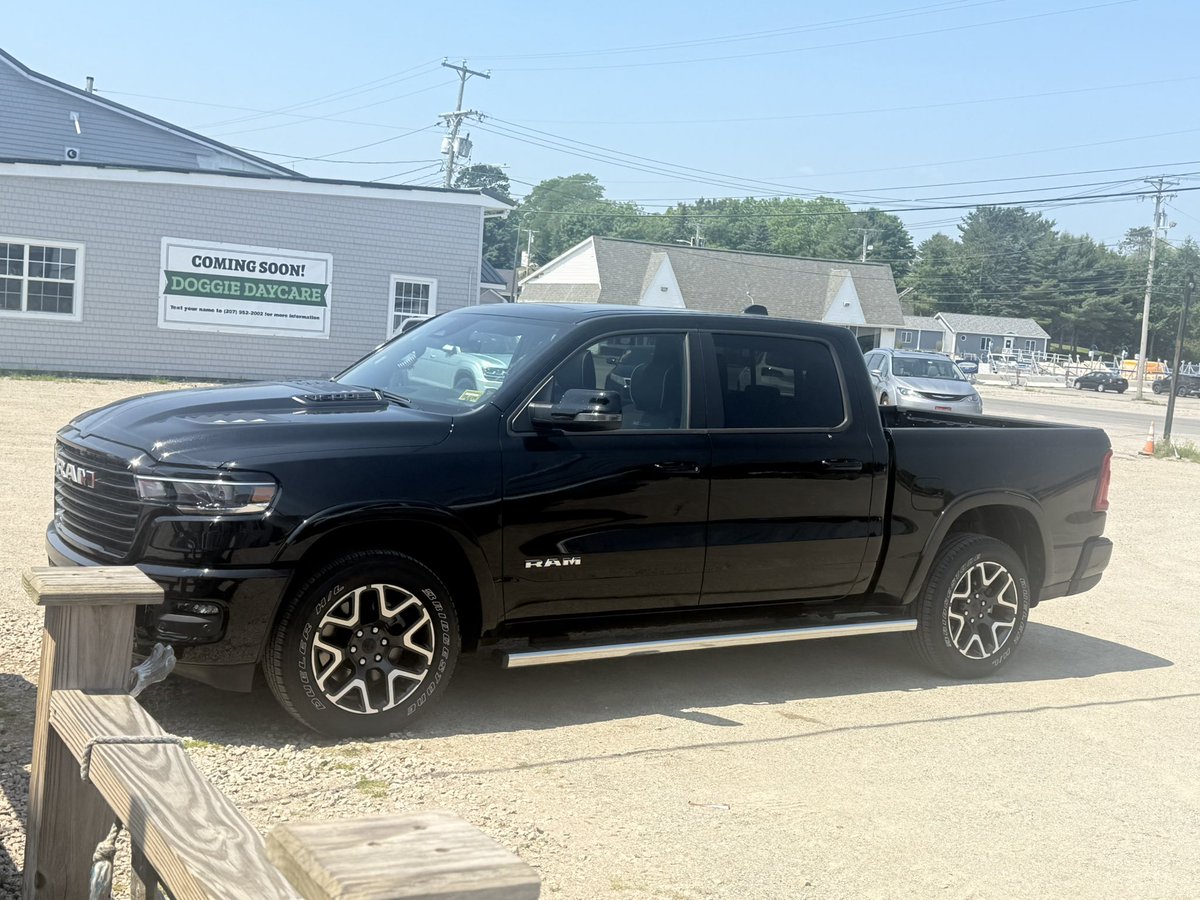 Moonlight (@starsmoonlight6) on Twitter photo my new farm girl truck ❤️🇺🇸 RAM 1500 Laramie my new farm girl truck ❤️🇺🇸 RAM 1500 Laramie