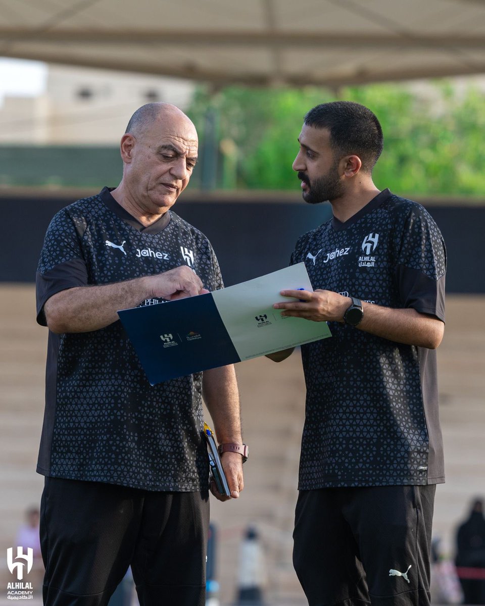 AlhilalAcademy's tweet photo. تجارب الأداء واختيار المواهب بفرع "مدارس الملك فيصل" 🤩💙 

#أكاديمية_الهلال https://t.co/Xz4GljS3ON