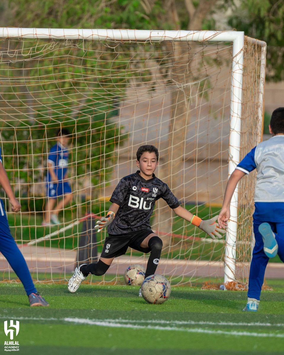 AlhilalAcademy's tweet photo. تجارب الأداء واختيار المواهب بفرع "مدارس الملك فيصل" 🤩💙 

#أكاديمية_الهلال https://t.co/Xz4GljS3ON