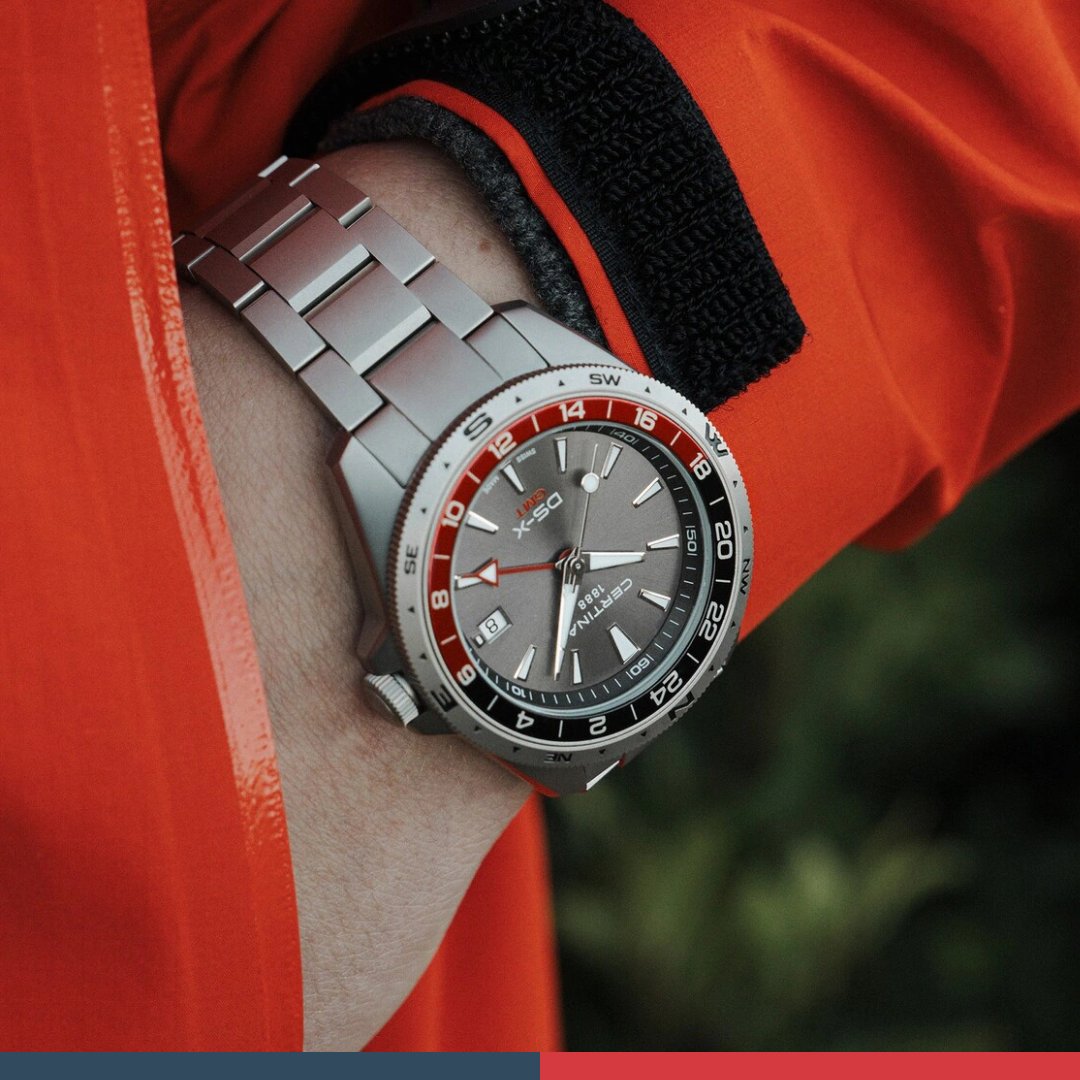 helveticz's tweet image. 🧳 Takhle mají vypadat hodinky na cestování! Nenajdete na nich „jenom“ pratické GMT, ale rovnou i kompasovou lunetu! A to ve 41mm pouzdru s 200m voděodolností.

🔎 Více vám toho o těchto nových @Certina DS-X GMT povíme na helveti.cz/ds-x

#certina #certinadsx #gmtwatch